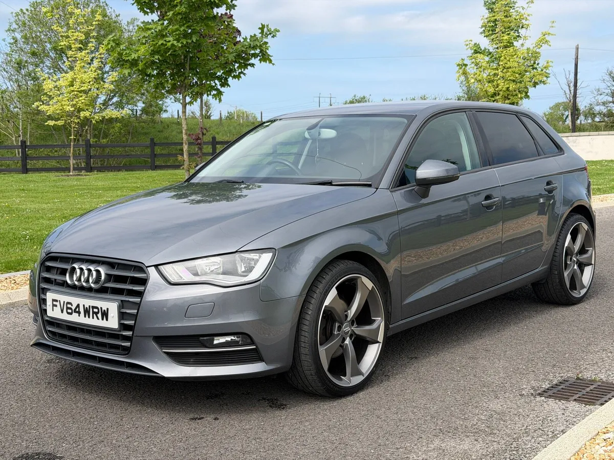 2015 Audi A3 1.6TDI SE (NEW T/BELT, FSH, NAV) - Image 3
