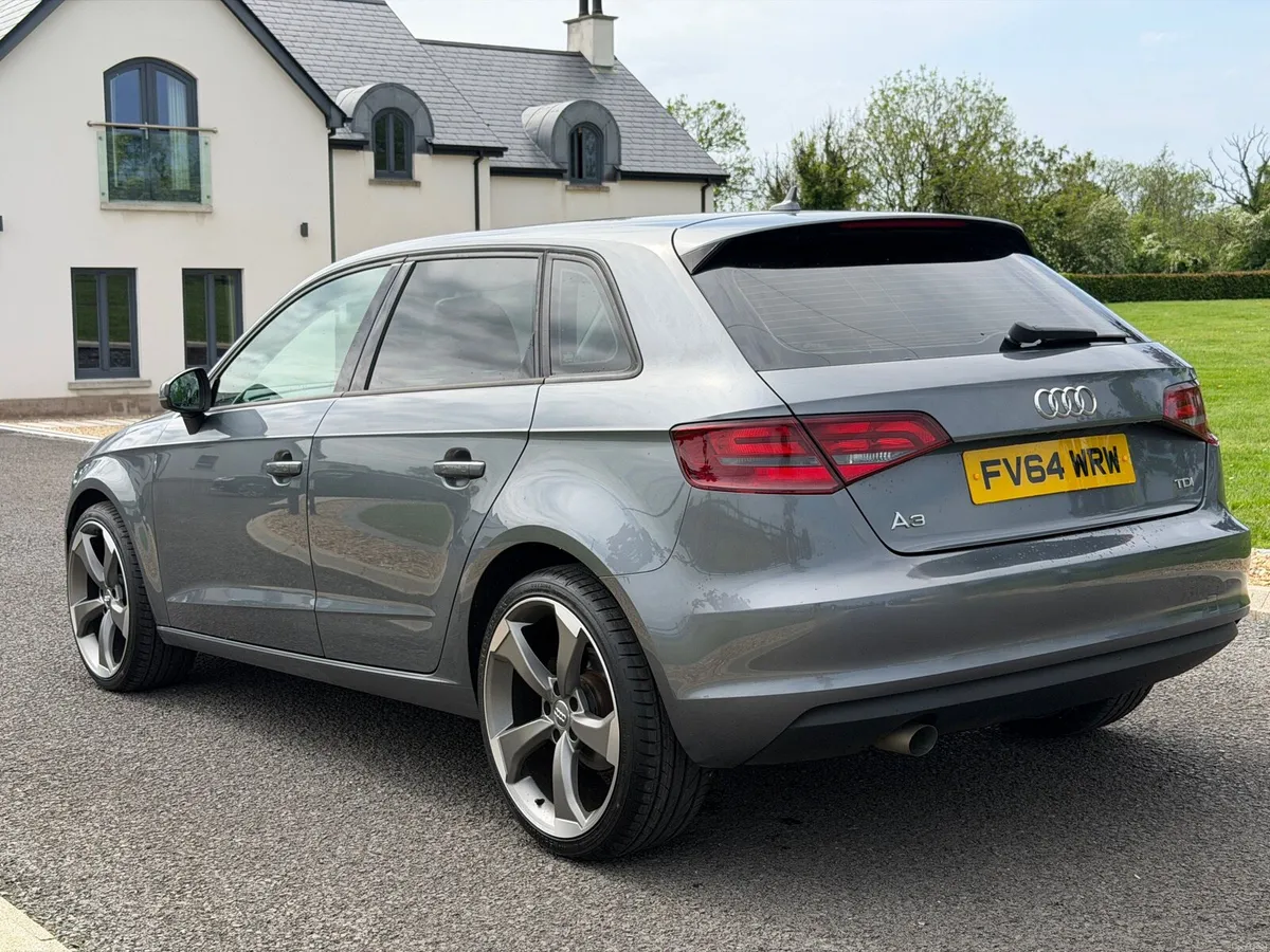 2015 Audi A3 1.6TDI SE (NEW T/BELT, FSH, NAV) - Image 4