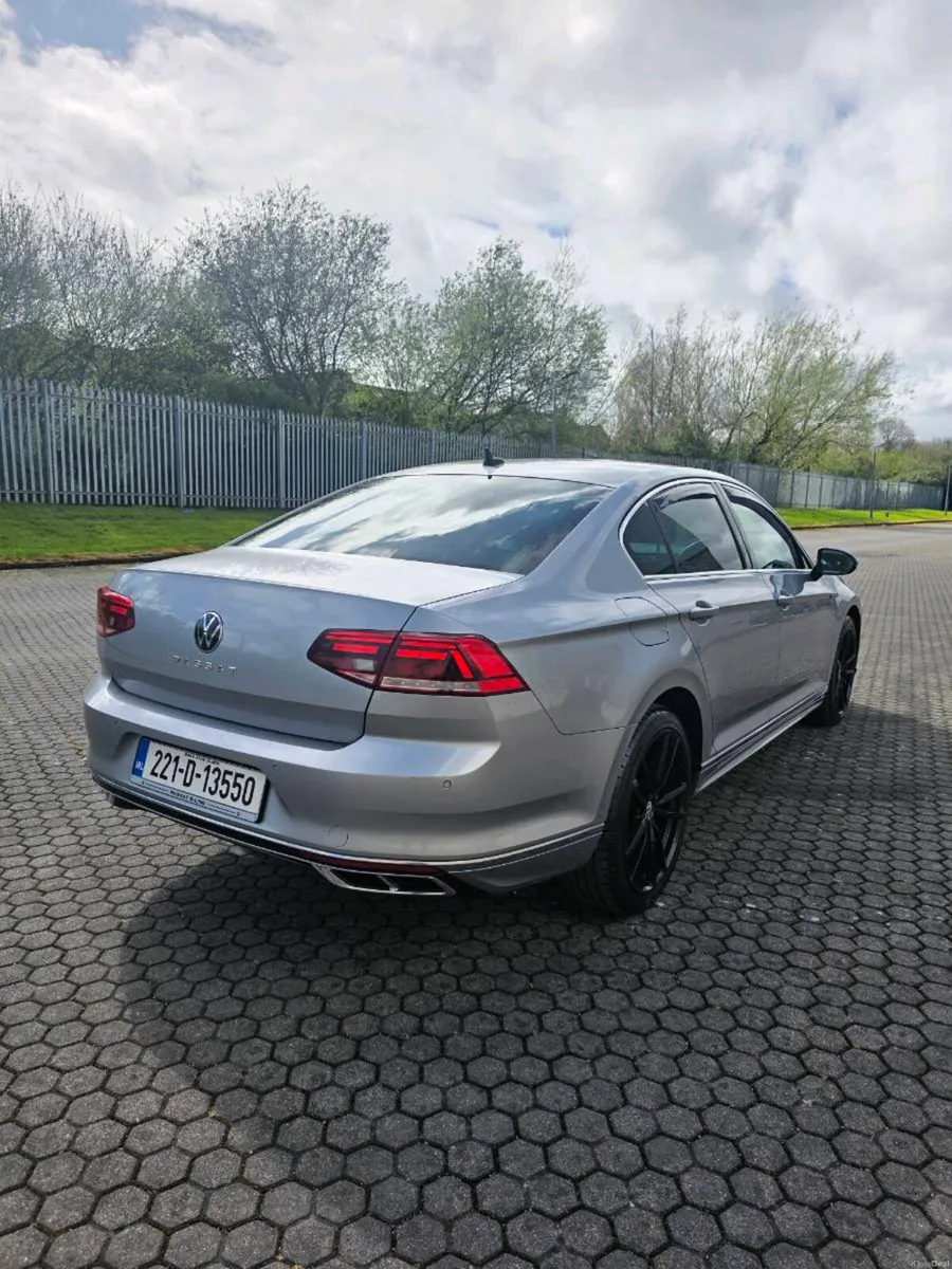 2022 vw passat Rline - Image 2