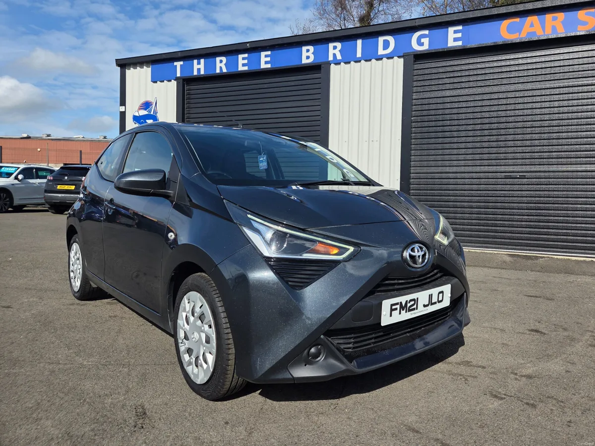 2021 Toyota Aygo X-play 1.0 VVTI - Image 2