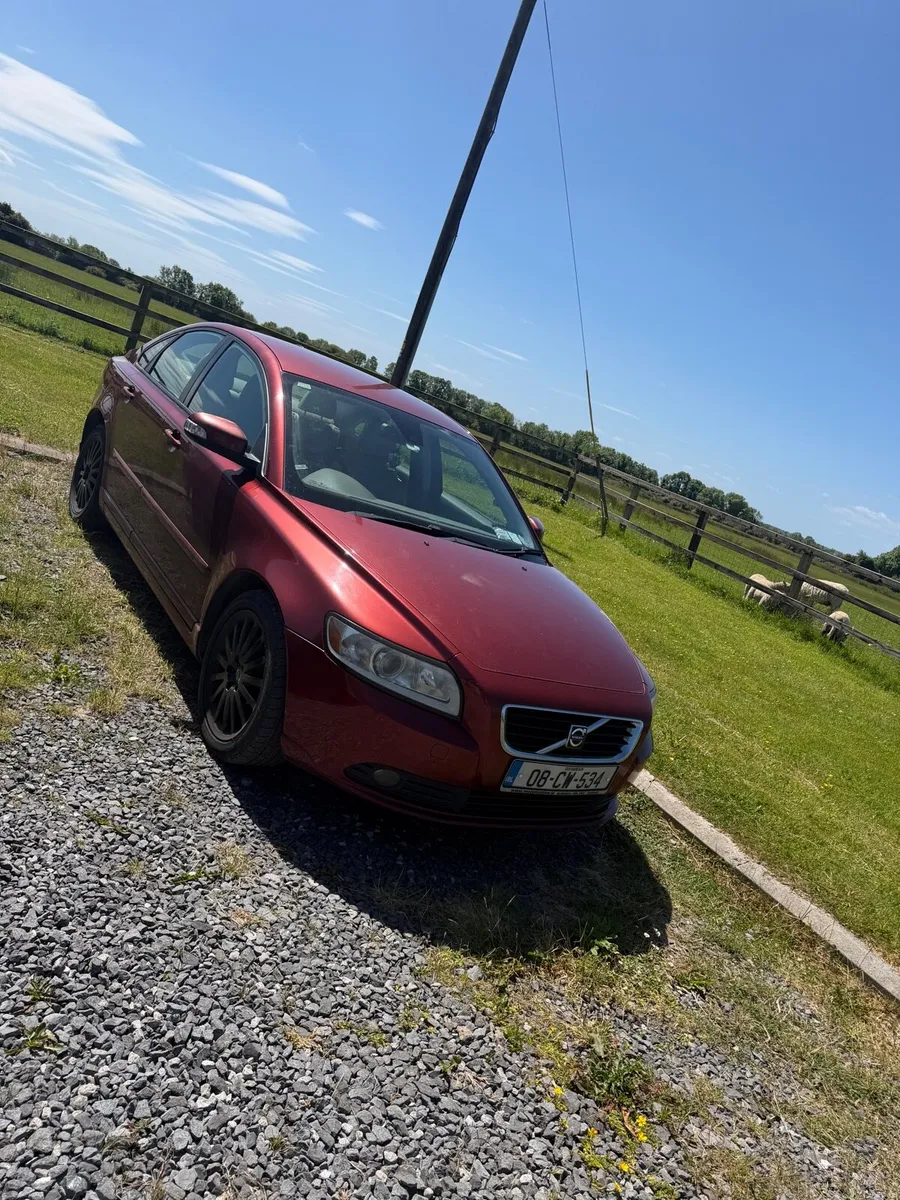 Sell or swap Volvo  s40 - Image 1