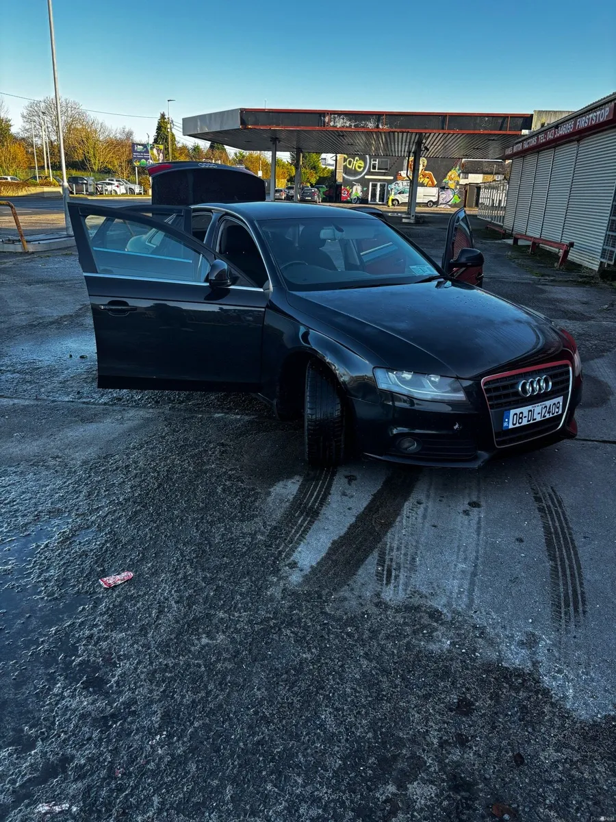 Audi A4 - Image 1