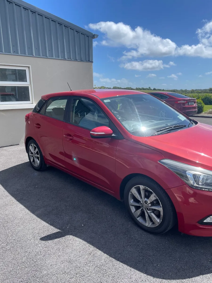 Hyundai i20 2015  1.2L Petrol - Image 3