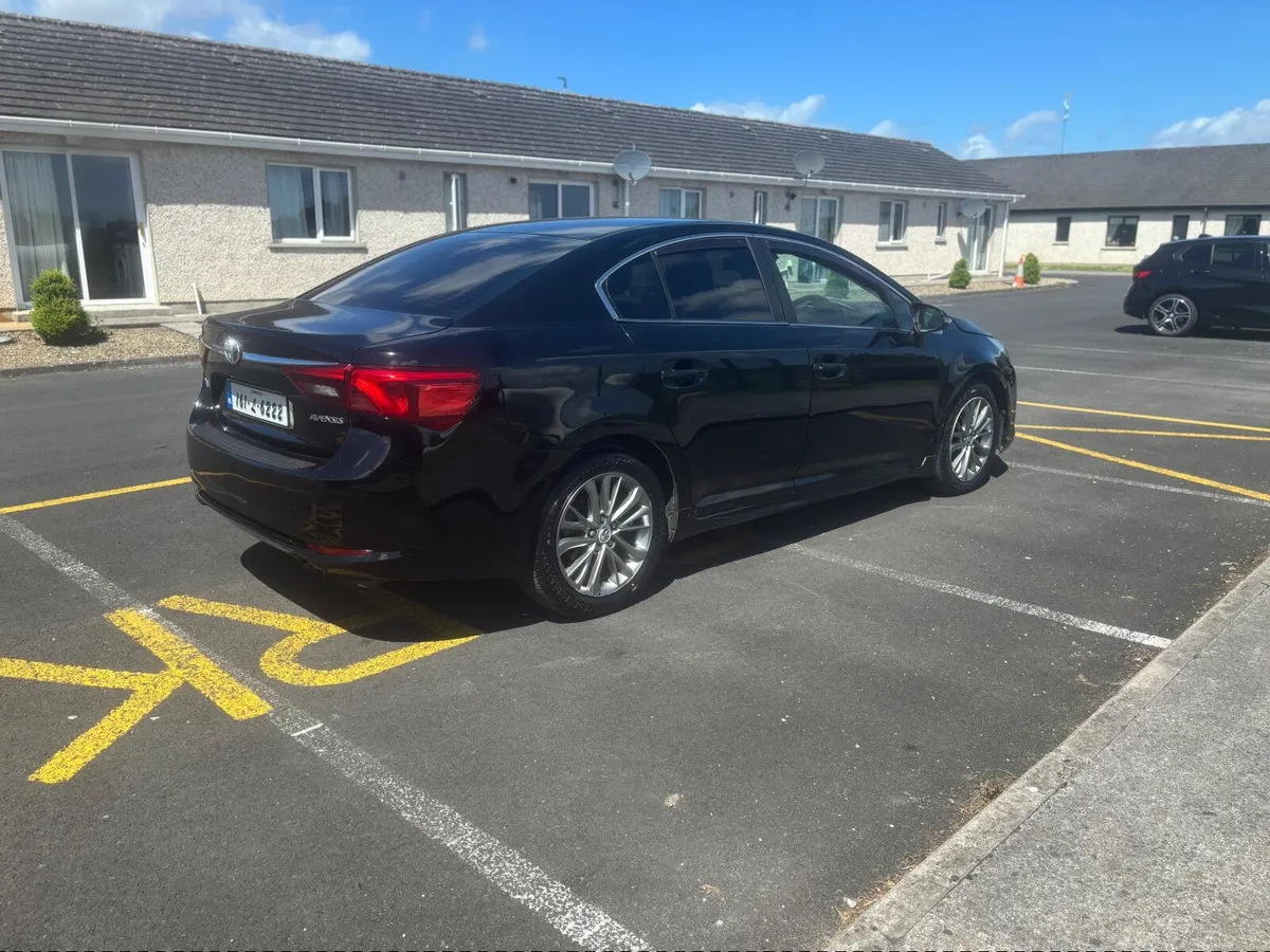 Toyota Avensis 2016 - Image 2
