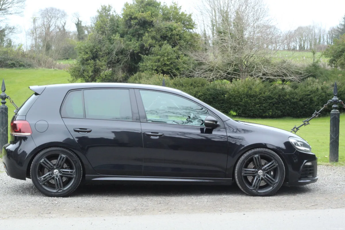 Volkswagen Golf 2012 - Image 2