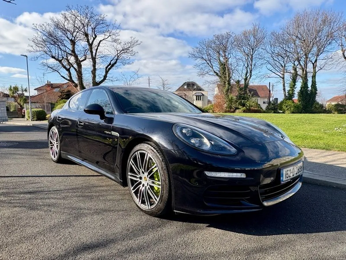 Porsche Panamera Plug-in E-Hybrid - Image 4