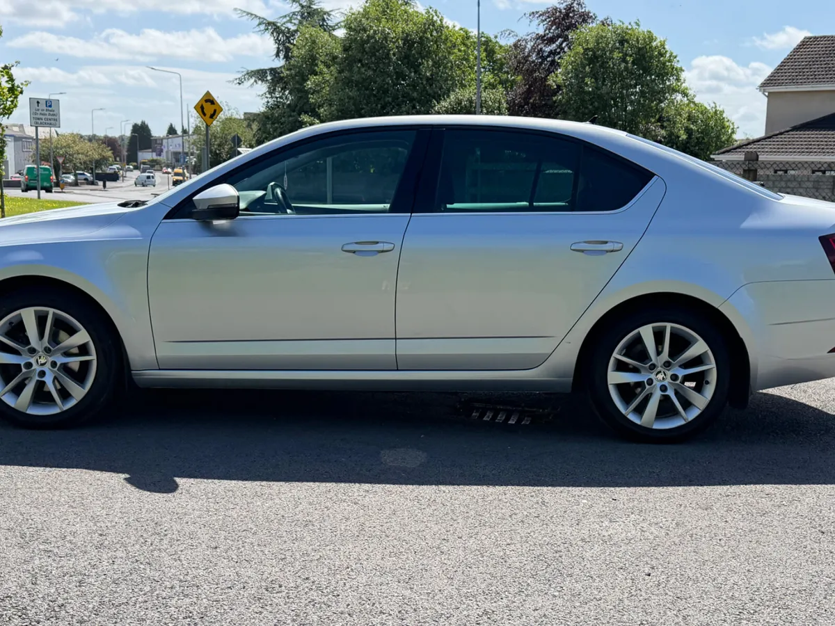 Skoda Octavia 2018 dsg automatic 2 litre 150 bhp - Image 4