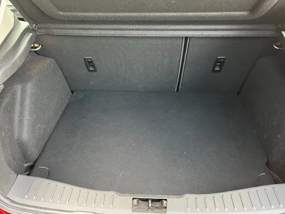 2017 Ford Focus – Only 93,000KM - Image 6