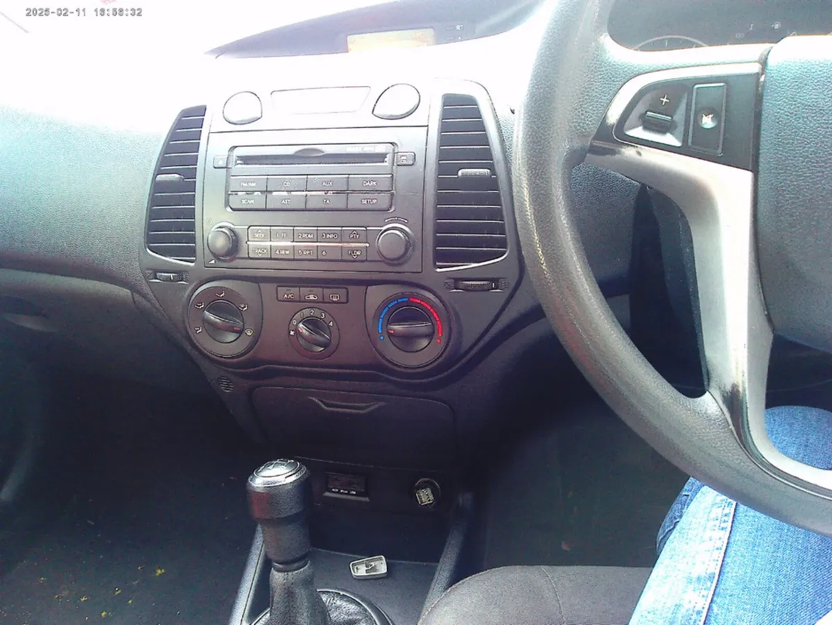 Hyundai i20 I 20 COMFORT 5DR ACTIVE 74BHP - Image 6