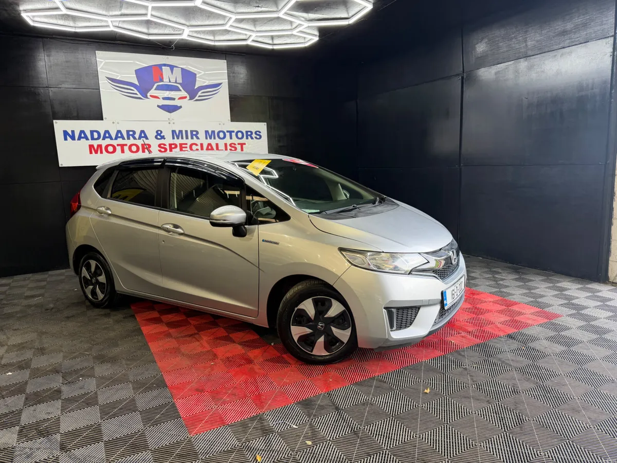 2016 Honda Fit Hybrid - Image 2
