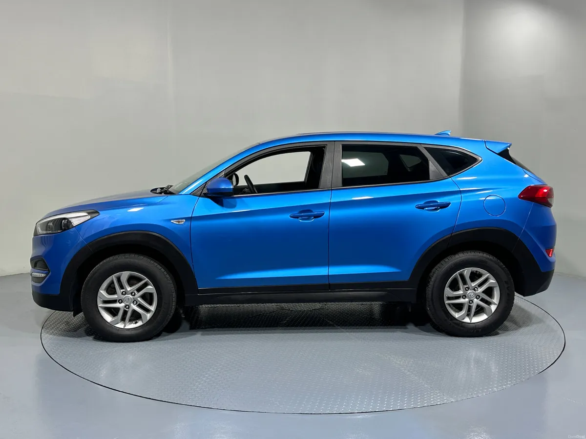 Hyundai Tucson Comfort 1.6 Petrol 182 - Image 4