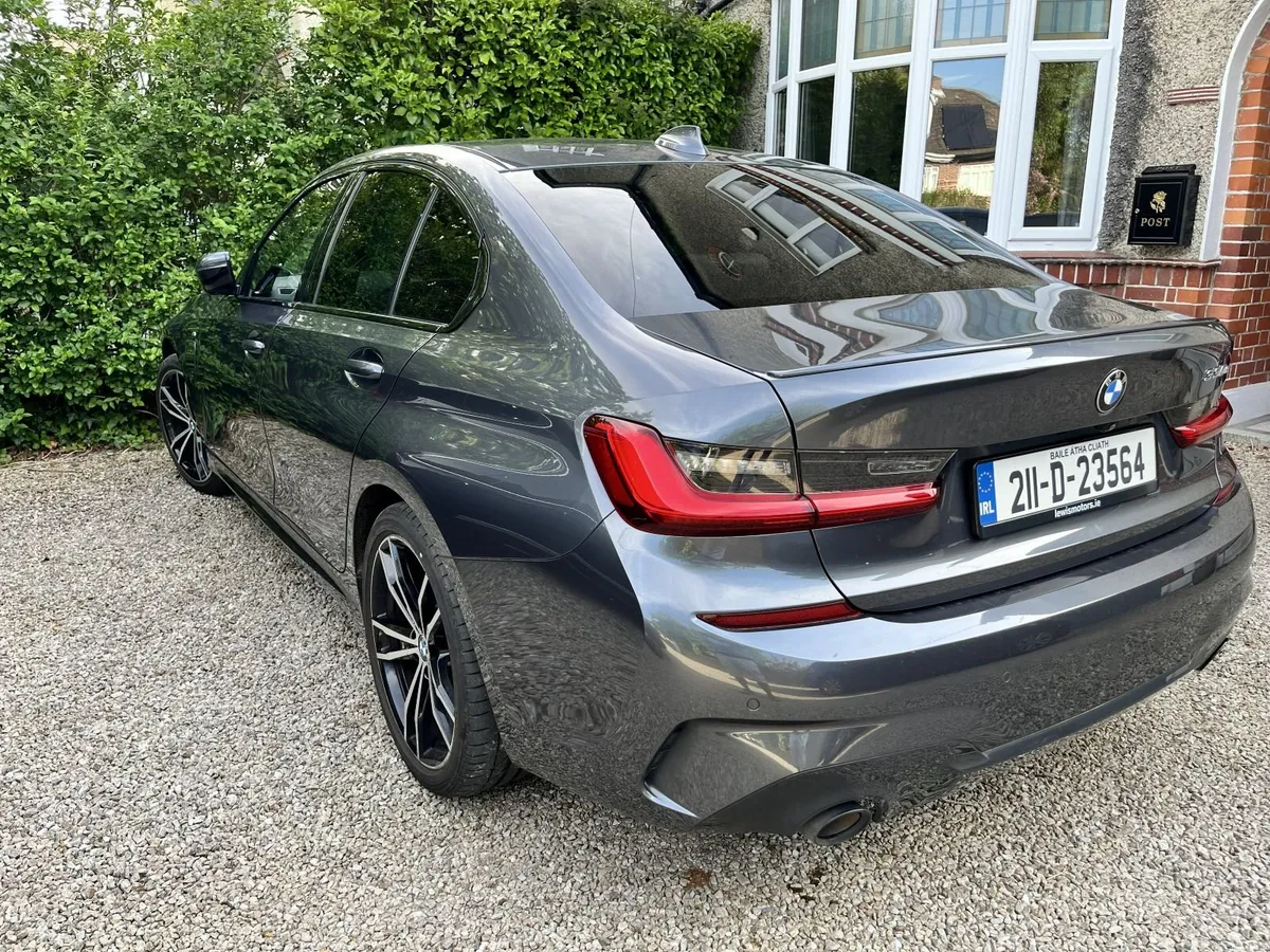 BMW 330E M-SPORT 2021 - Image 4