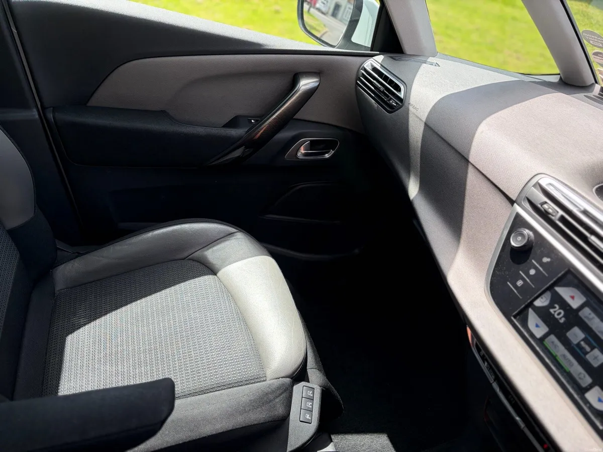 Citroen C4 Grand Picasso - Automatic - 7 Seater - Image 2
