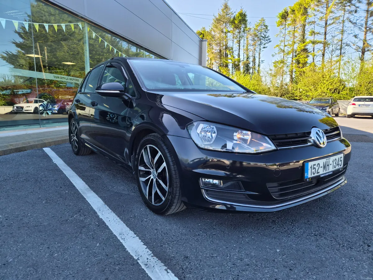 Volkswagen Golf 2015 2.0L Diesel Manual - Image 2