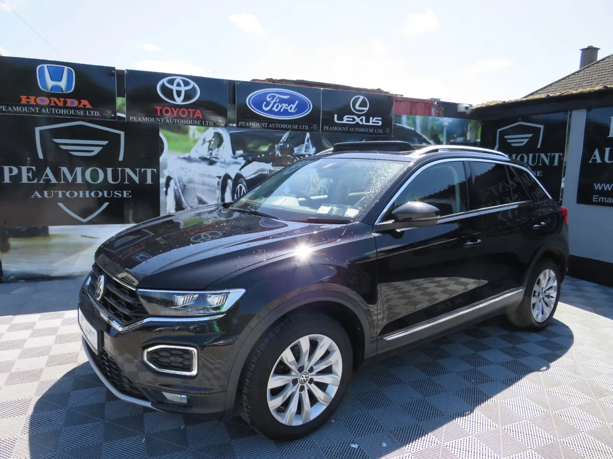 Volkswagen T-Roc 2018 5DR SPORT IN BLACK - Image 1