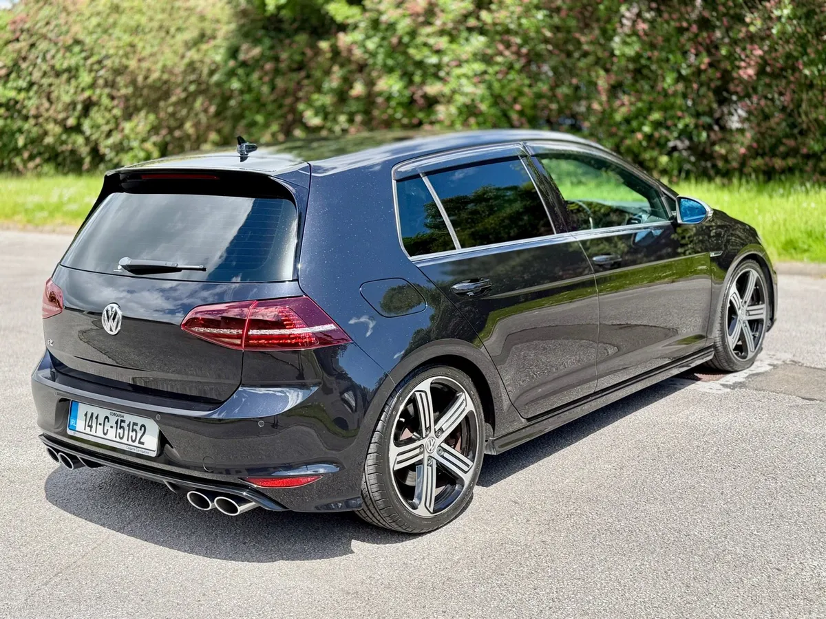 Golf R - Image 3