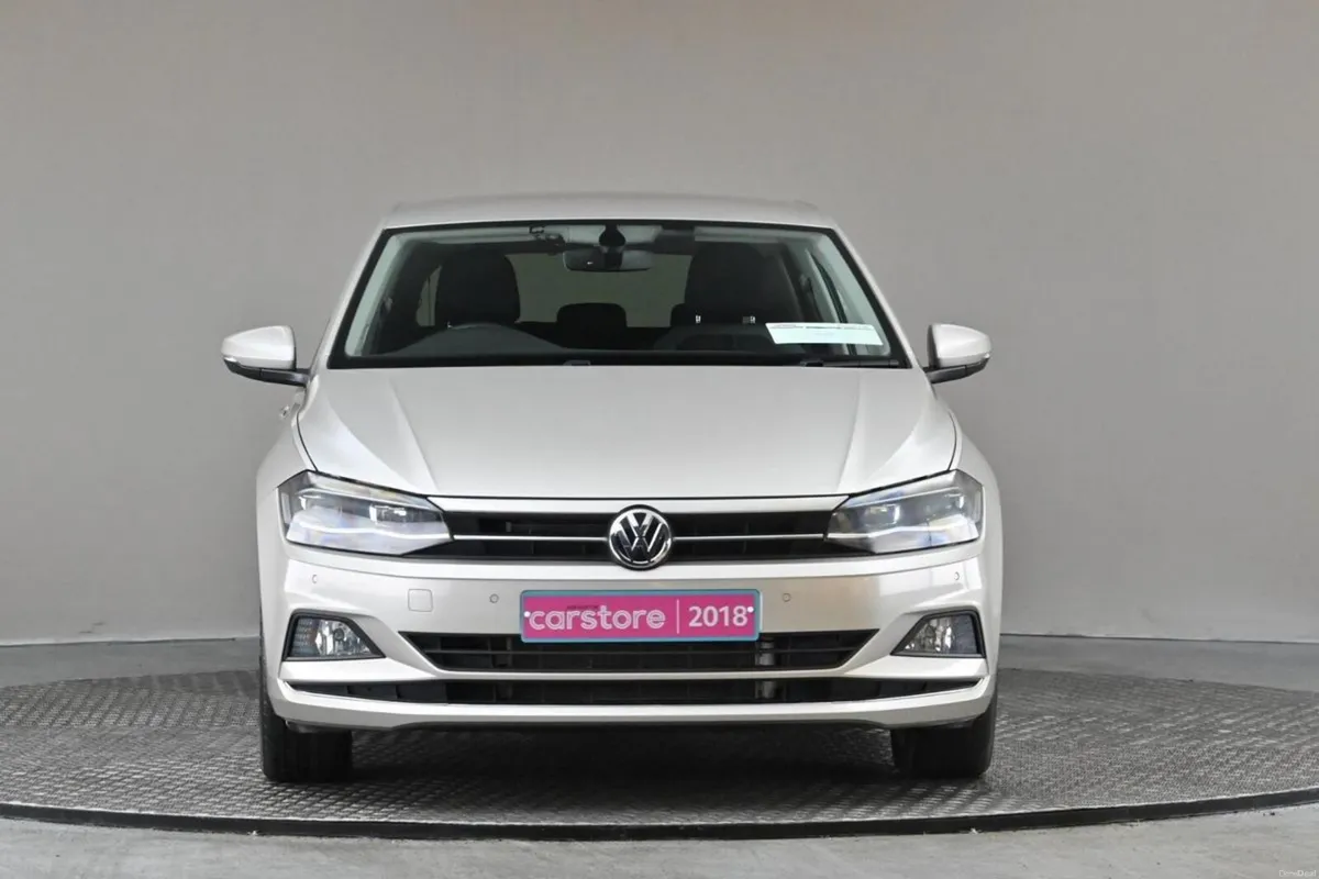 Volkswagen Polo 1.0 TSI DSG COMFORTLINE **CARPLAY* - Image 2