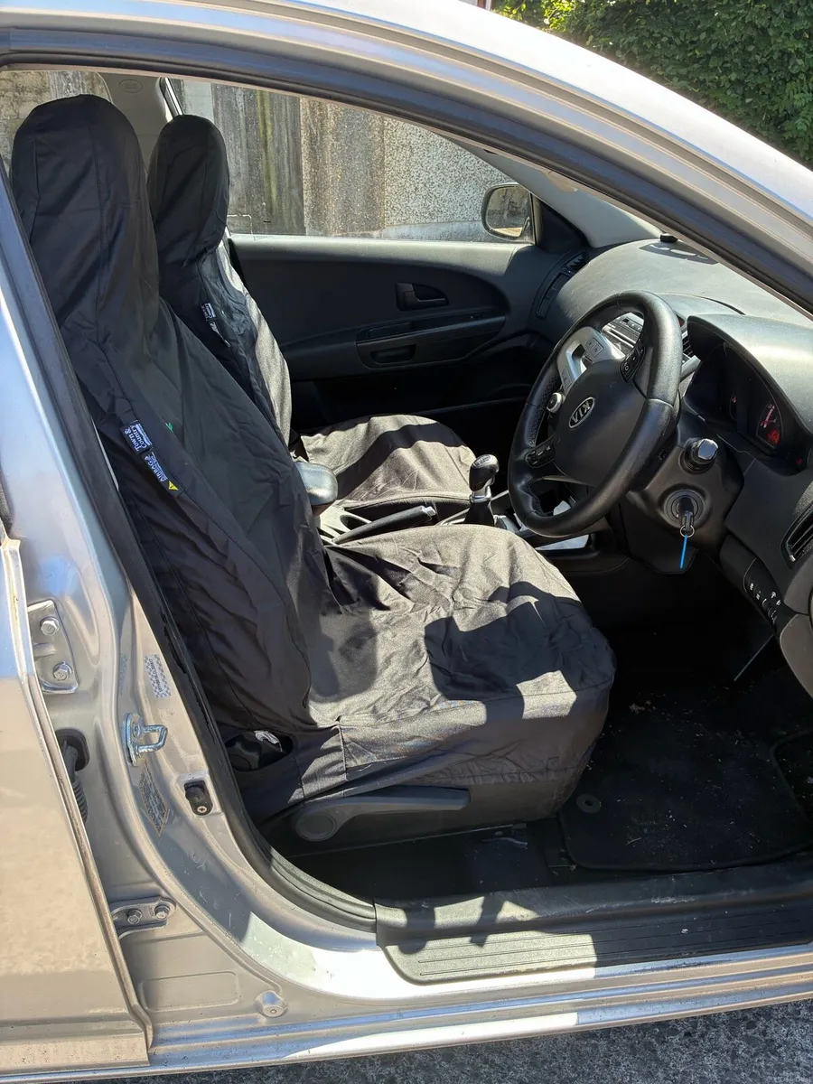 2011 Kia Ceed 1.6 CRDI - Image 2