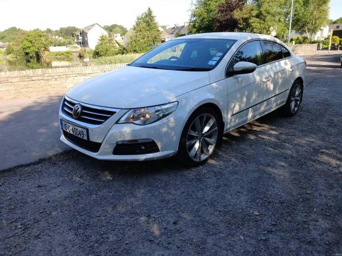 2010 Volkswagen CC - Image 2