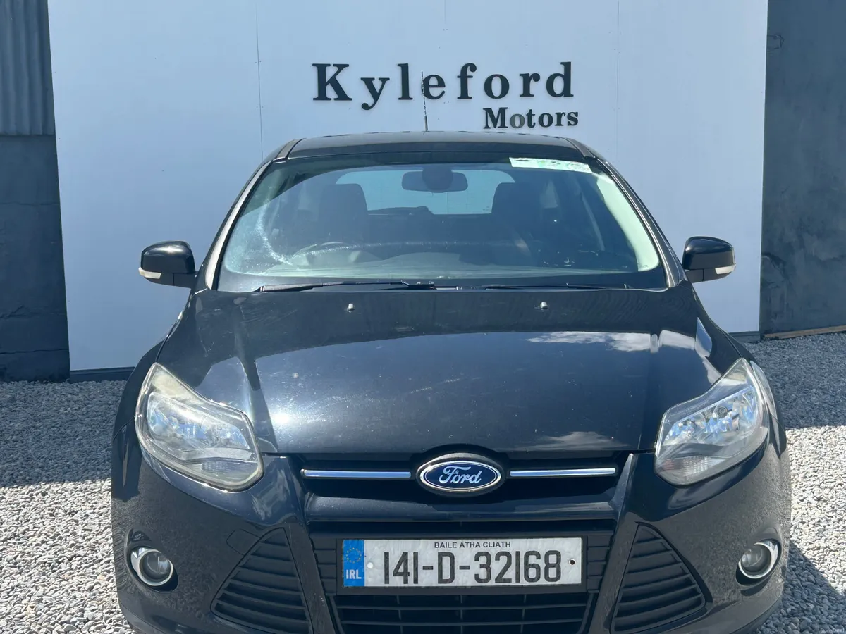 Ford Focus 2014 - Image 2