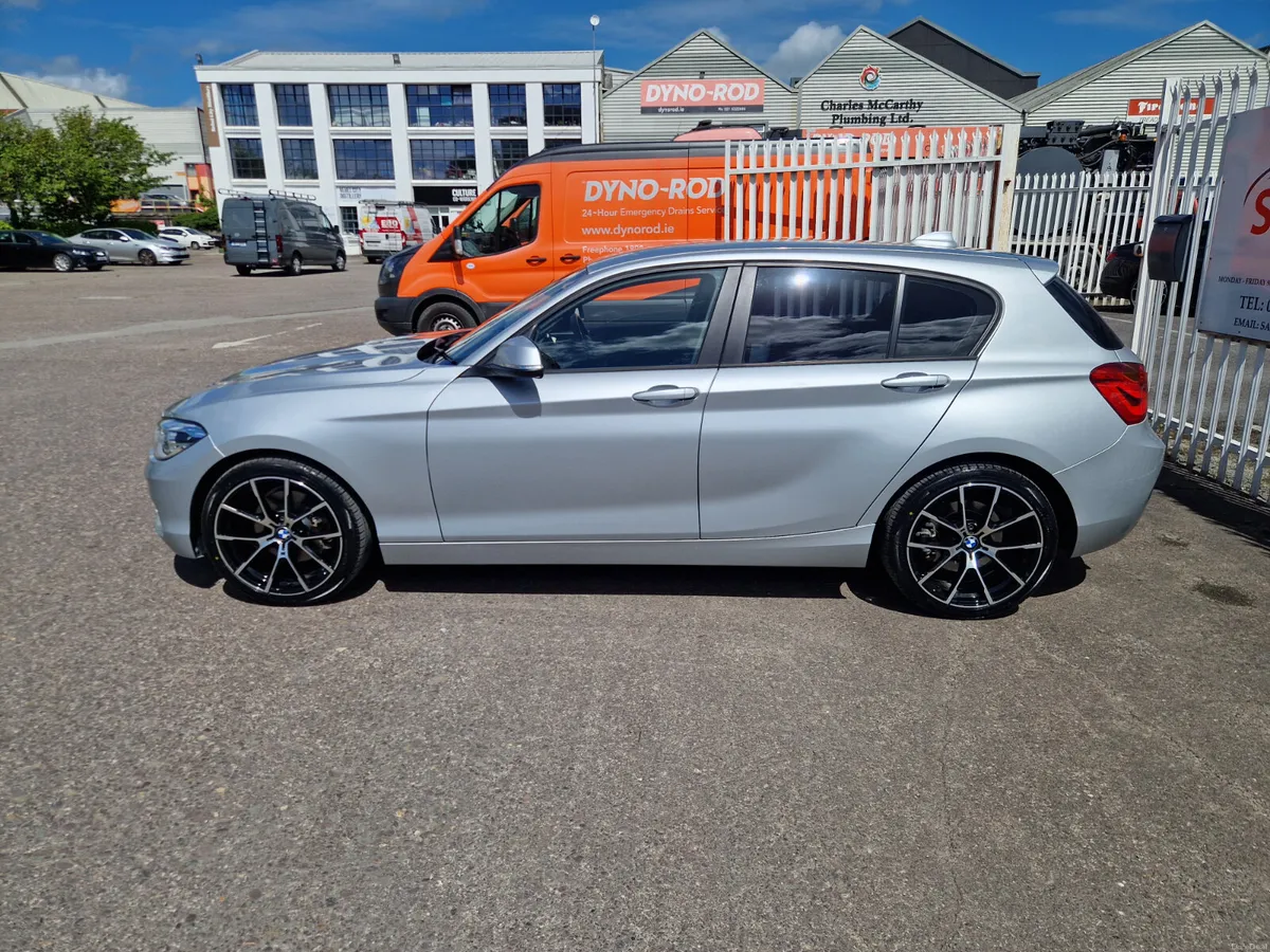 Bmw 1 Series 118I 1.5 Petrol Automatic ( Low Km ) - Image 4