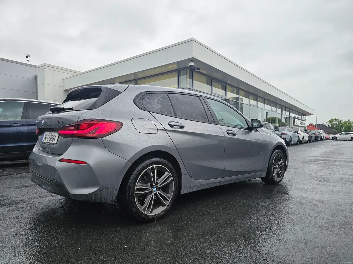 BMW 1-Series 2024 - Image 3