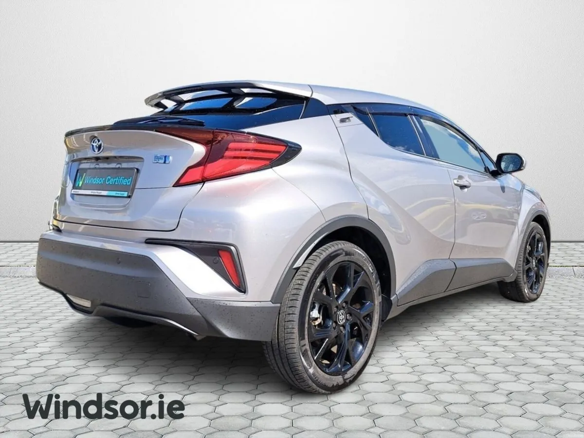 Toyota C-HR HYBRID AUTO G SAFETY+ - Image 2