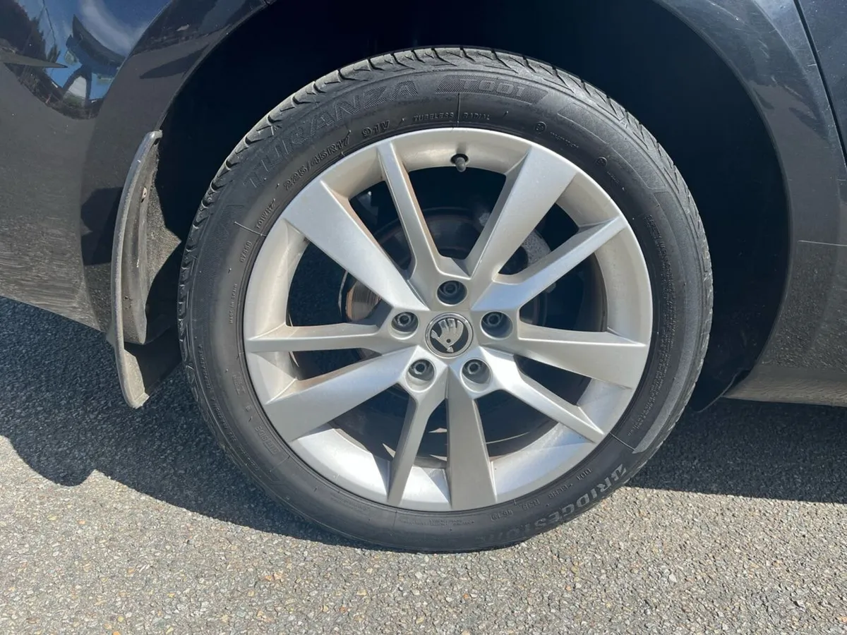 Skoda Octavia Soleil 1.6TDI 115HP - Image 5
