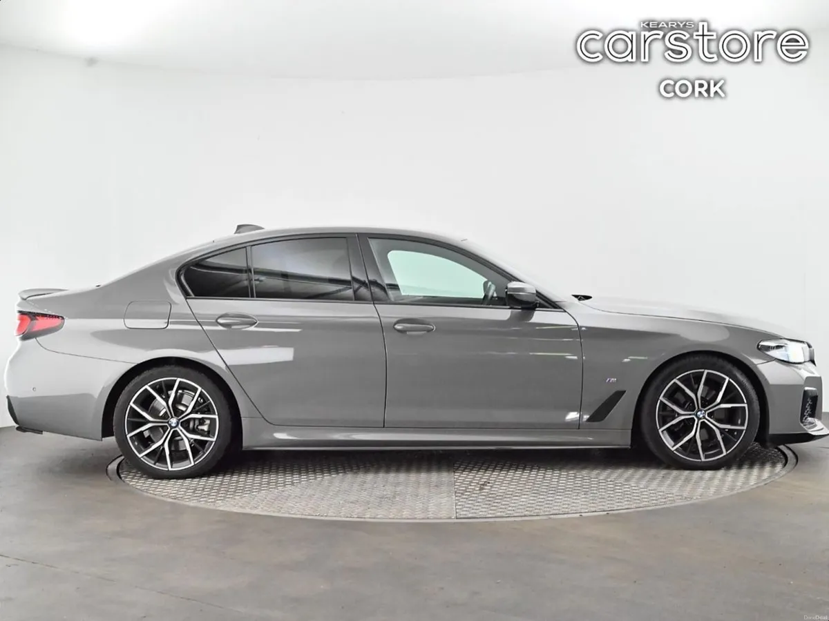 BMW 5-Series 520d M Sport (MHT) 18% KIT - Image 2