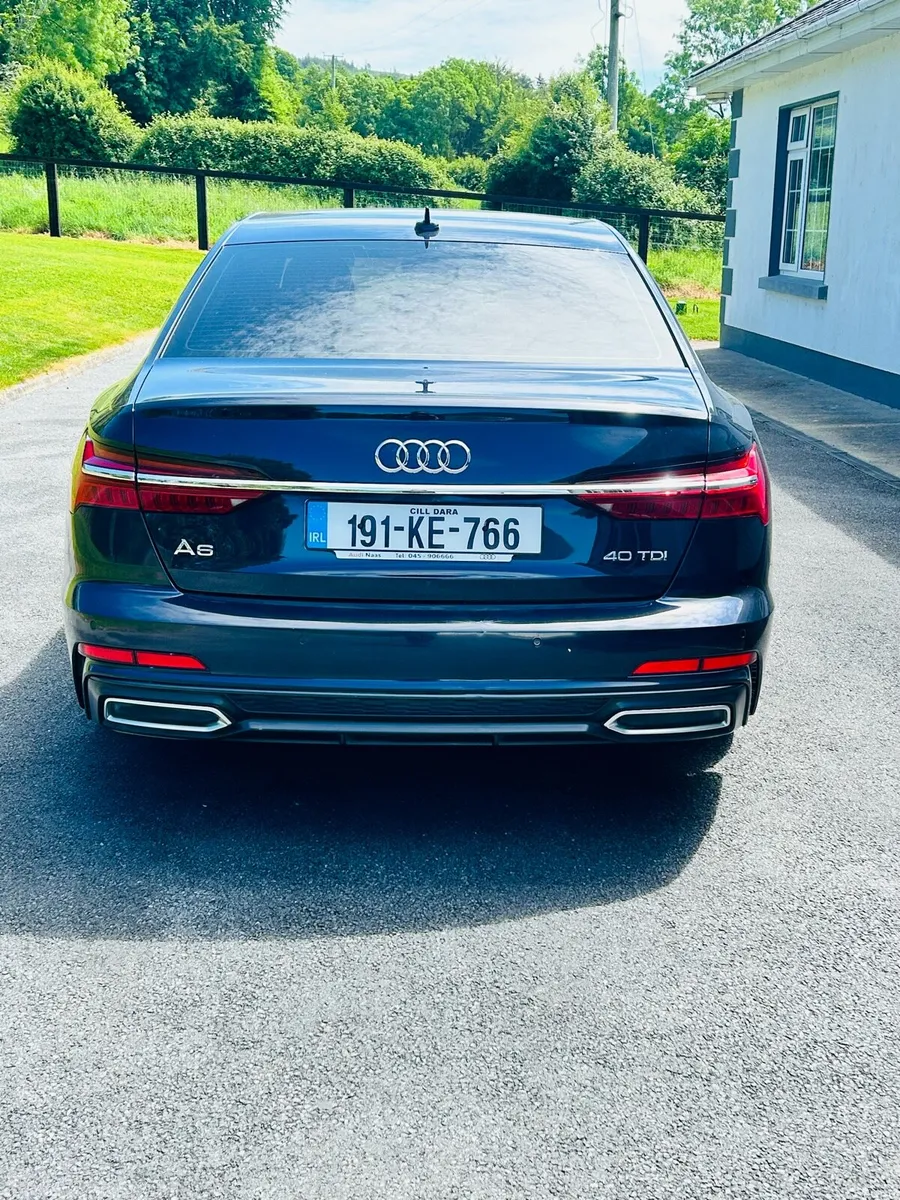 Car - Image 3