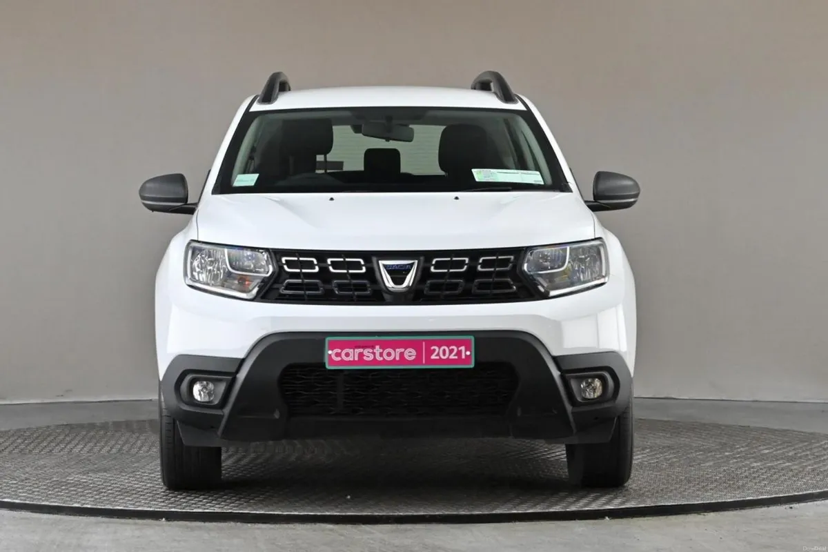 Dacia Duster 1.5 DCI ESSENTIAL BLUE 6SPD - Image 2