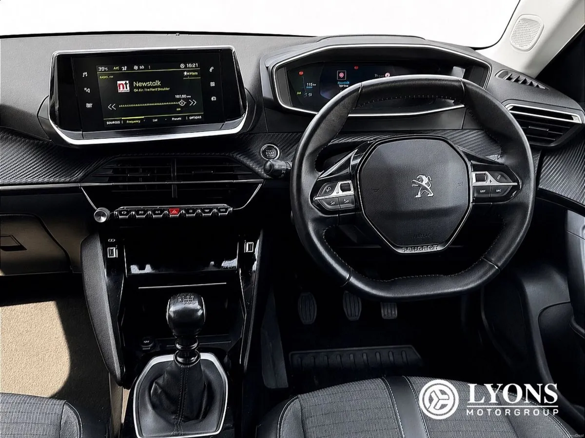 Peugeot 2008 1.2 Puretech 100bhp Allure - Image 4