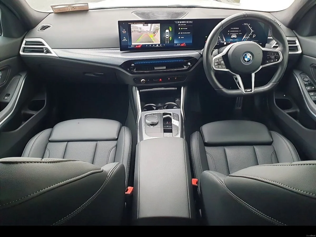 BMW 3-Series 330e M Sport Saloon - Image 4