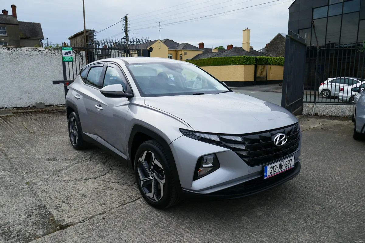 212, HYUNDAI TUSCON IX35 COMFORT PLUS 4WD 5DR AU A - Image 1