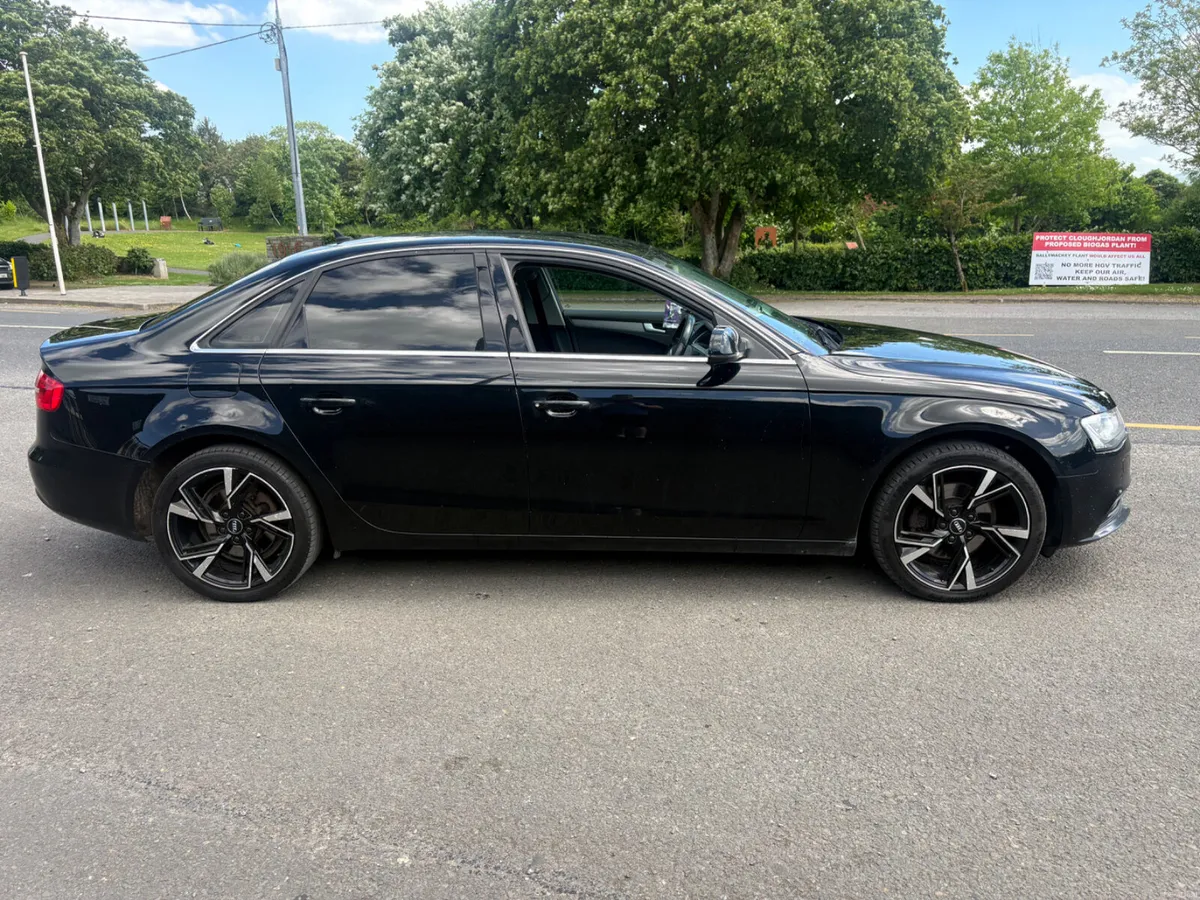 Audi A4 2014 - Image 2