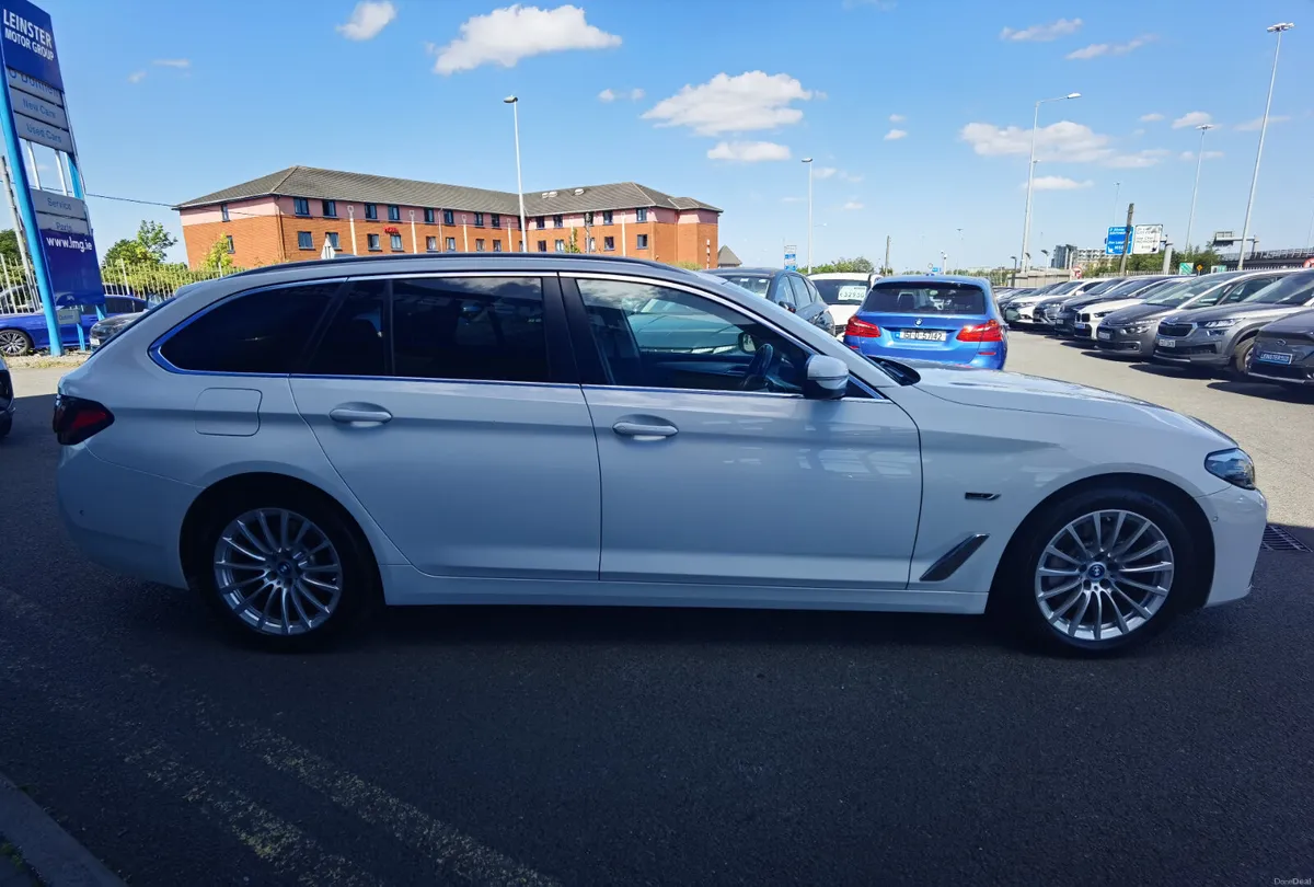 BMW 5 SERIES 530E SE ESTATE AUTOMATIC PHEV - Image 4