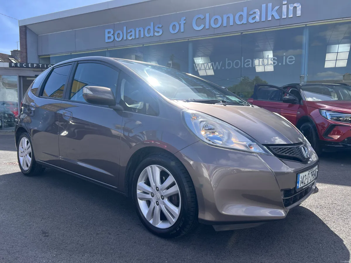 Very Clean Relible Honda Jazz Manual Transmission - Image 1