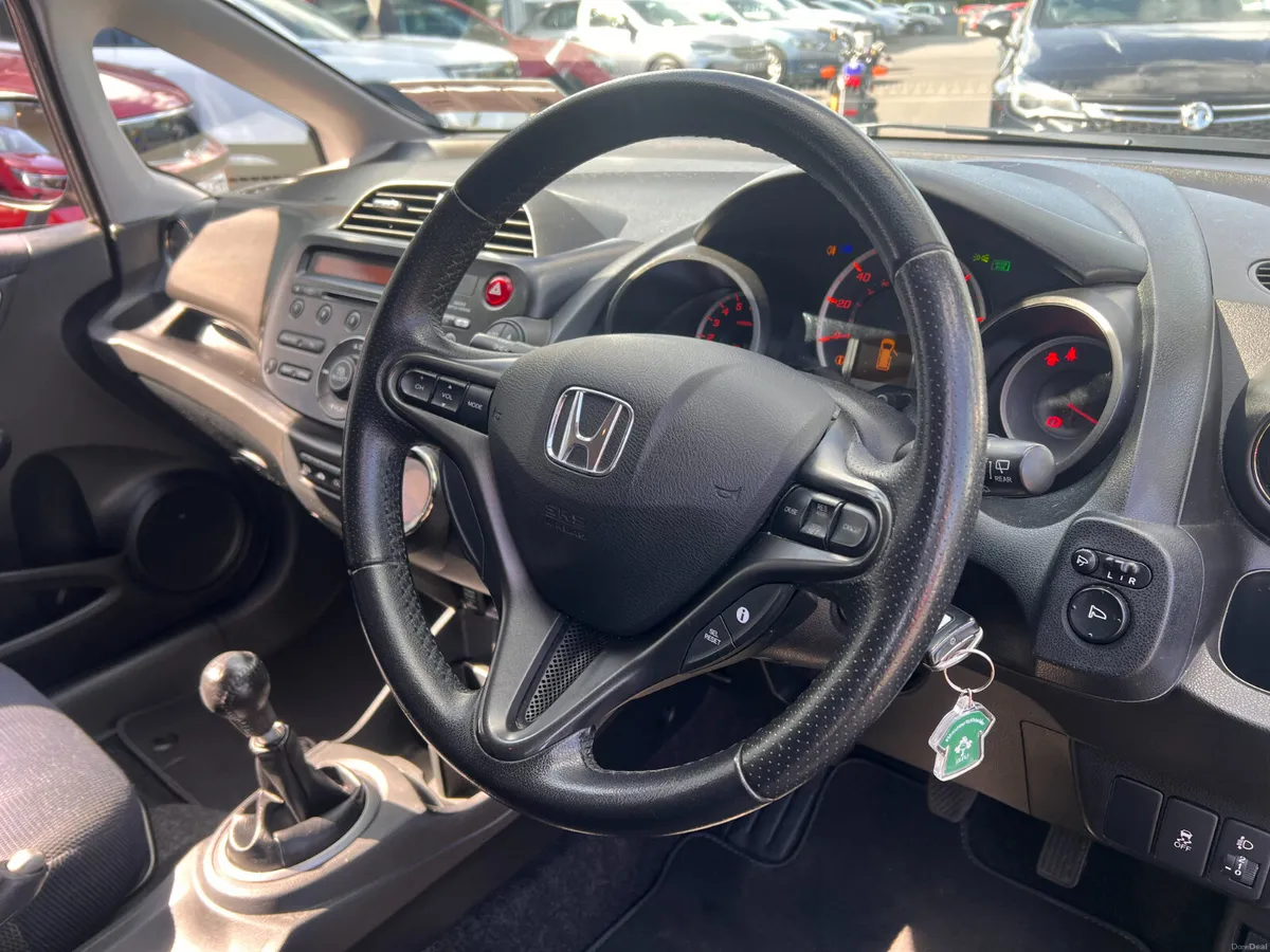 Very Clean Relible Honda Jazz Manual Transmission - Image 3