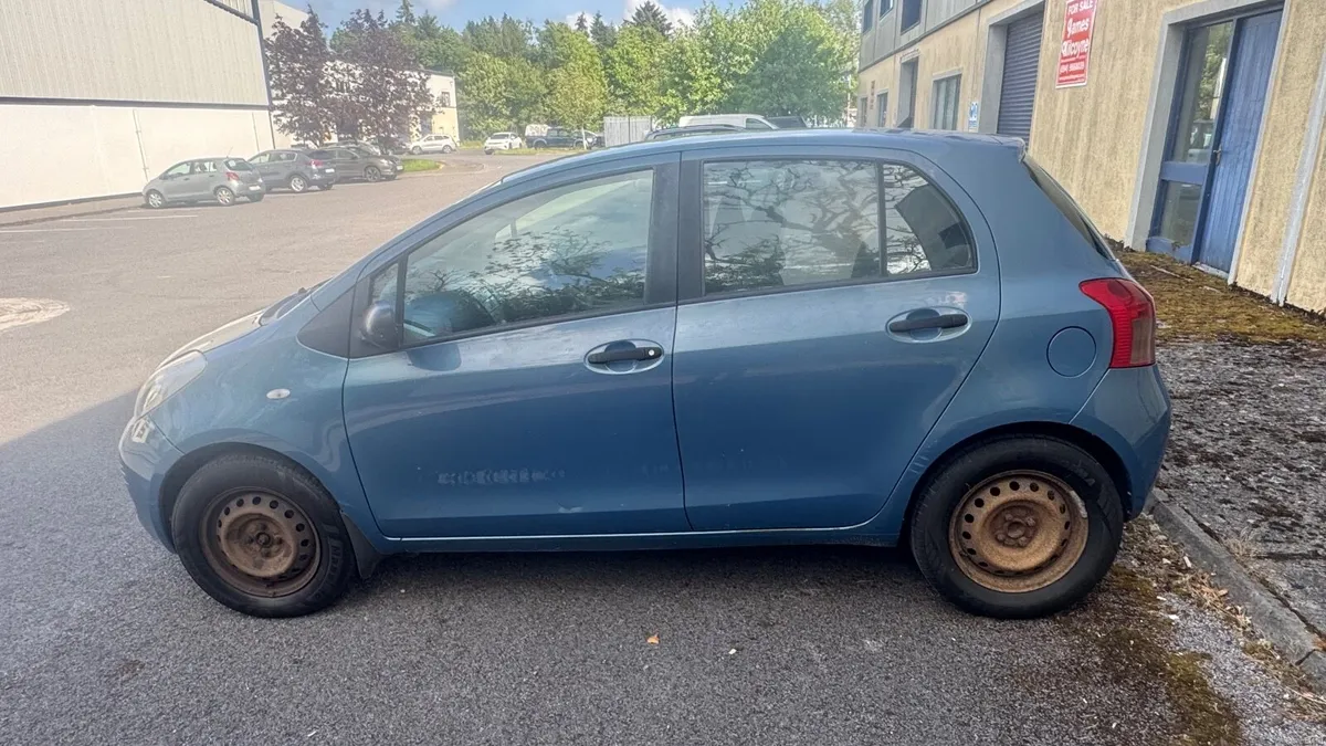 Toyota Yaris 2007 - Image 5