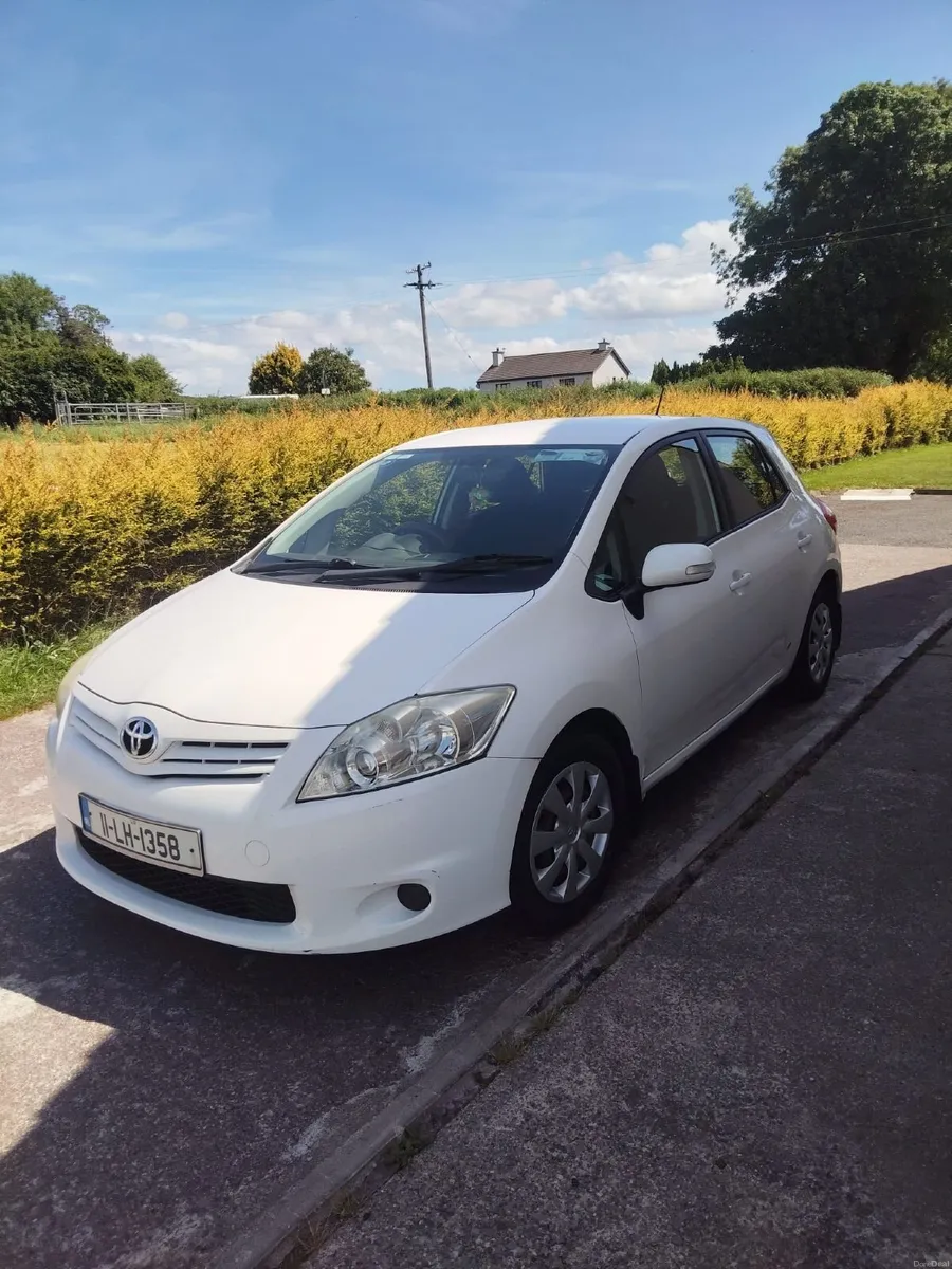 Toyota Auris 2011 1.4 D4D Diesel - Image 3