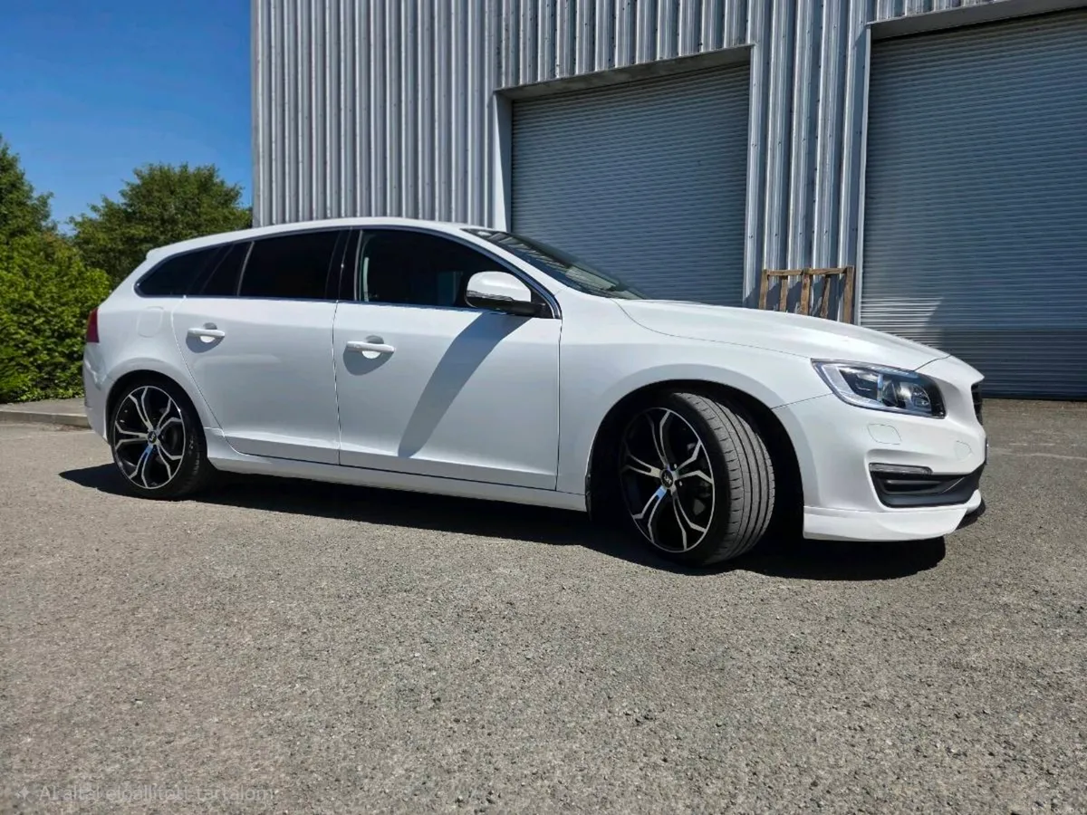 Volvo V60 T4 Petrol - Low Mileage 89k km -Beautifu - Image 4