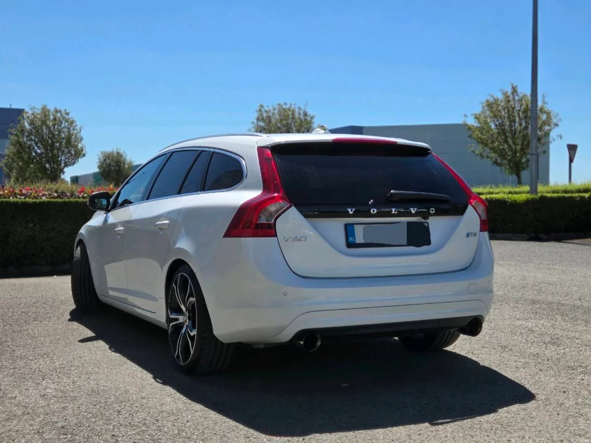 Volvo V60 - Image 3
