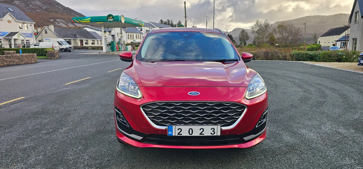 Ford Kuga Vignale PHEV Plug-in Hybrid 2023 - Image 2