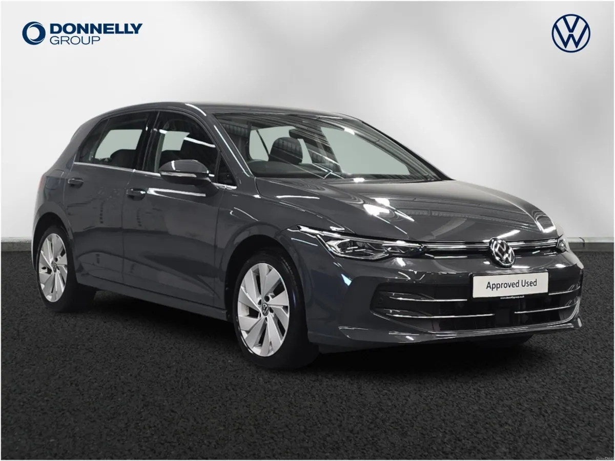 Volkswagen Golf Hatchback Style - Image 1