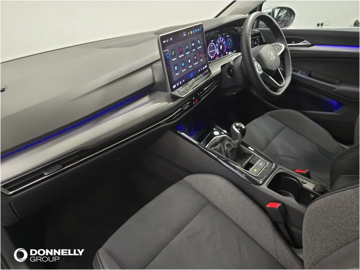 Volkswagen Golf Hatchback Style - Image 2