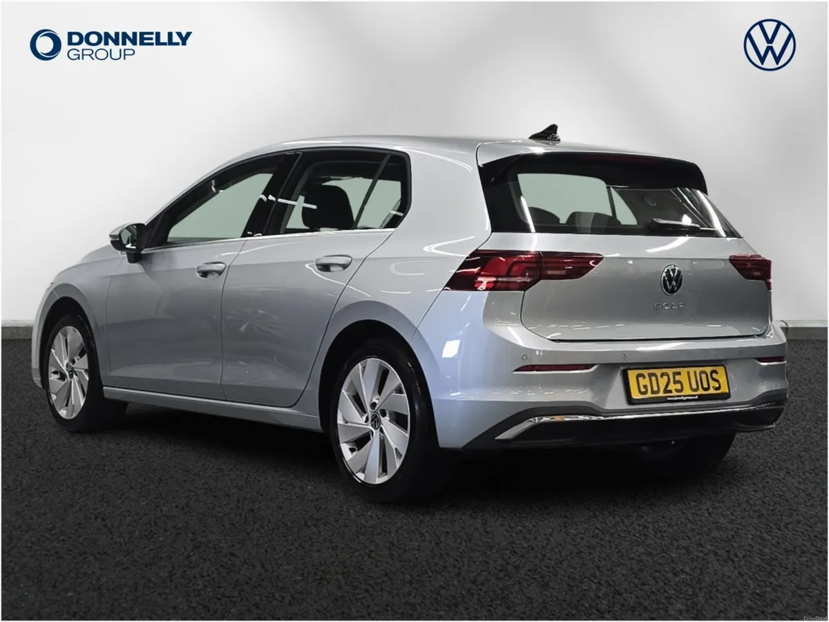 Volkswagen Golf Hatchback Style - Image 3