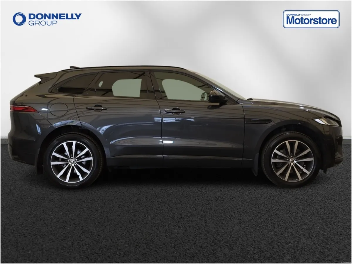 Jaguar F-pace F-Pace Diesel Estate R-Dynamic SE Bl - Image 3