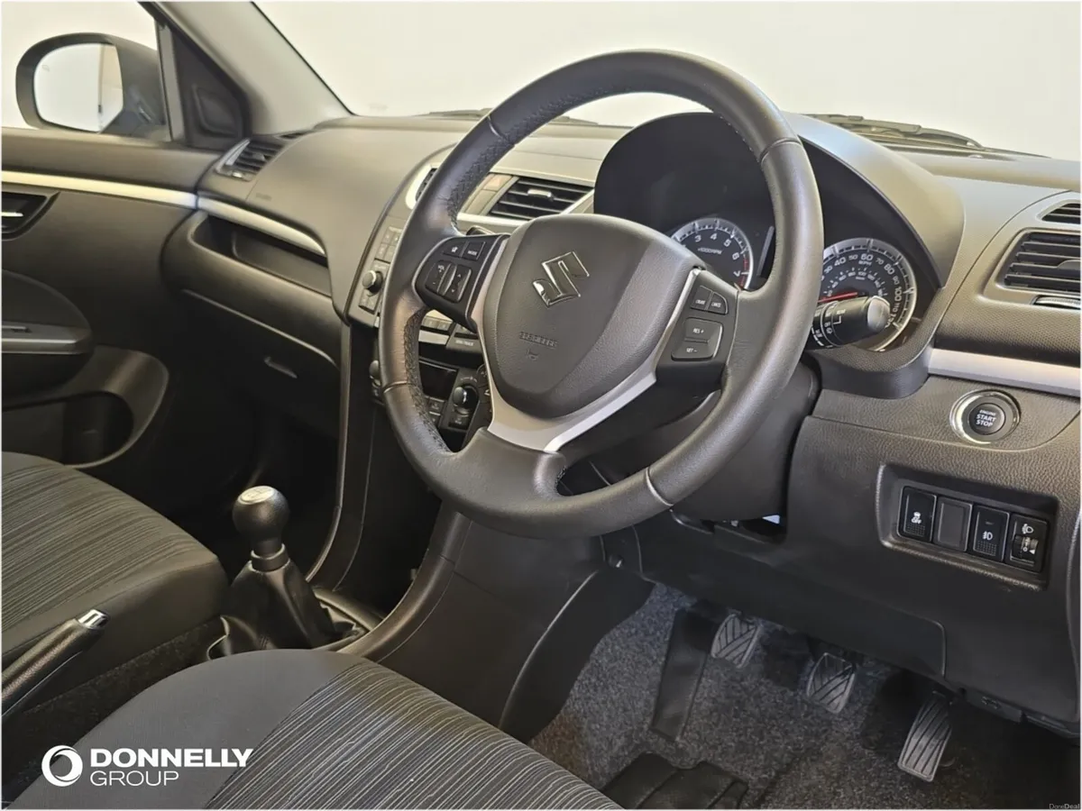 Suzuki Swift Hatchback SZ4 - Image 4