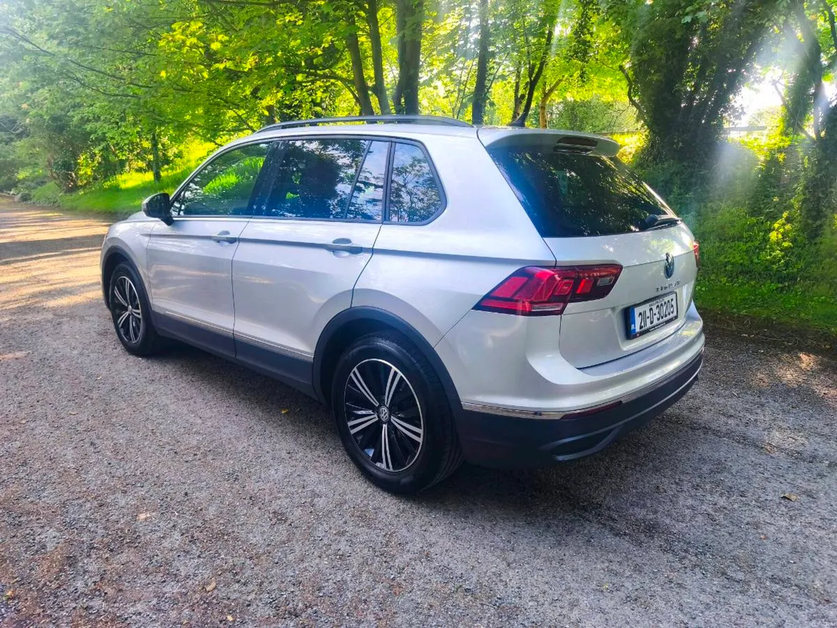 2021 Volkswagen Tiguan 2.0 TDi Life €18,995 - Image 3