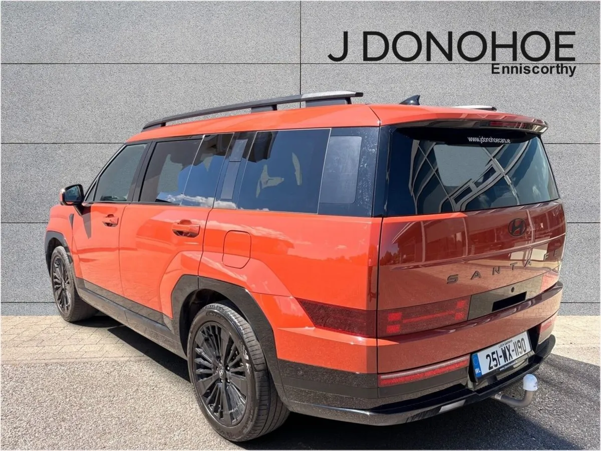 Hyundai Santa Fe 4WD Premium CALLIGRAPHY HIGH SPEC - Image 2